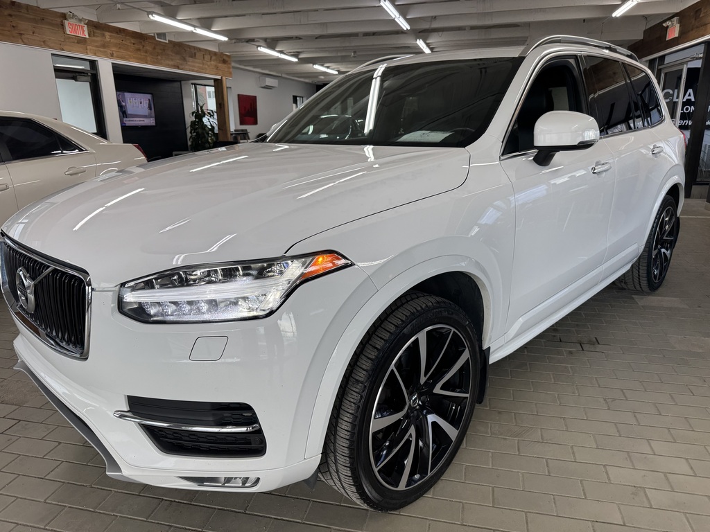 2019 Volvo XC90 T6 AWD Momentum