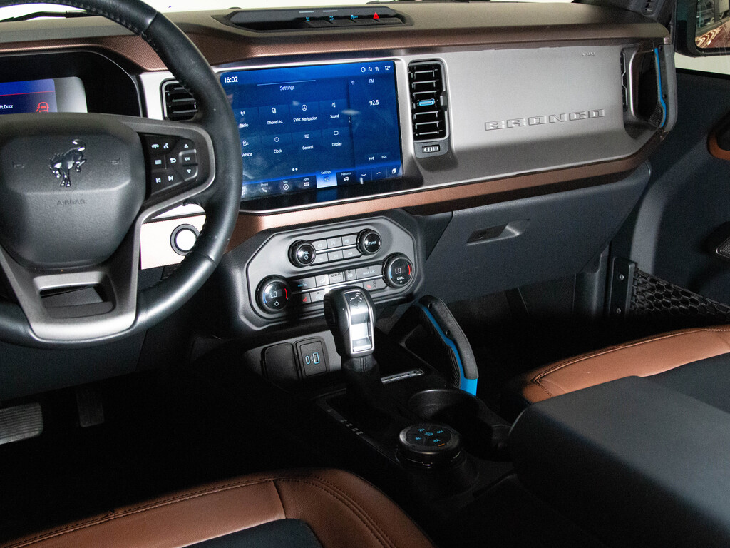 2021 Ford Bronco Outer Banks, Toronto, Cash