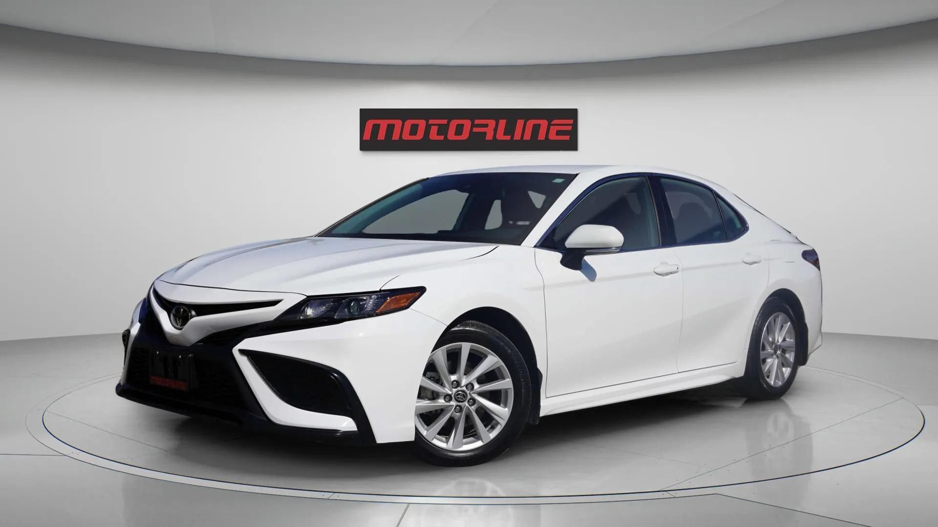2024 Toyota Camry 2.5L|SE Auto| AWD|Apple CarPlay|Paddle Shifters|He