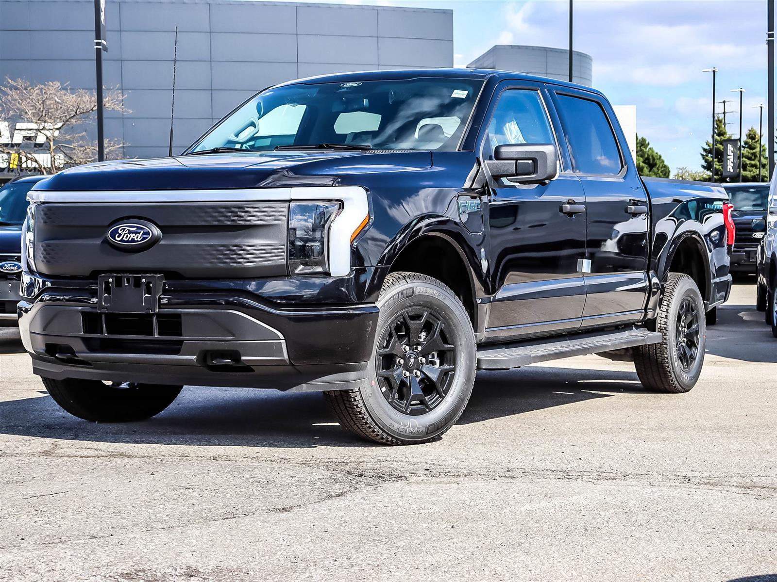 2025 Ford F-150 Lightning XLT 4WD SuperCrew 5.5' Box
