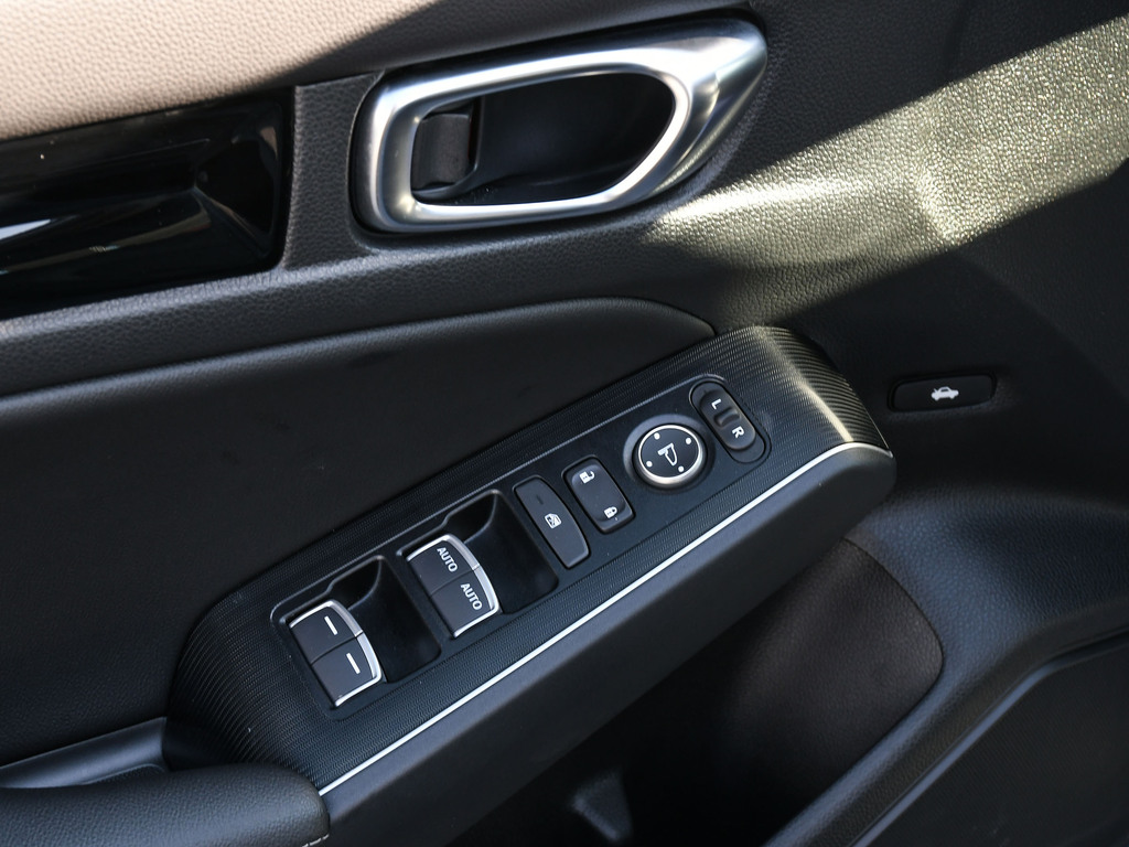 2024 Honda Civic Touring, Toronto, Cash