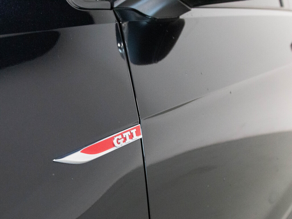 2018 Volkswagen Golf GTI 5-Door, Toronto, Cash