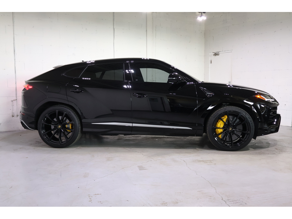 2020 Lamborghini Lamborghiniurus RARE 4-SEATER!   HIGHLY OPTIONED   CLEAN CARFAX, Toronto, Cash