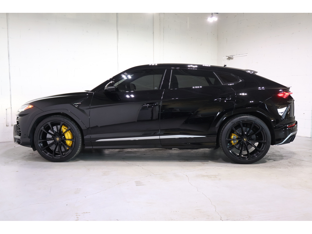 2020 Lamborghini Lamborghiniurus RARE 4-SEATER!   HIGHLY OPTIONED   CLEAN CARFAX, Toronto, Cash