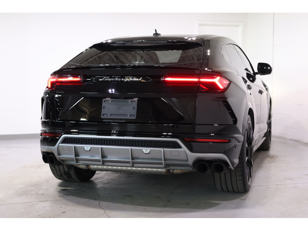 2020 Lamborghini Lamborghiniurus RARE 4-SEATER!   HIGHLY OPTIONED   CLEAN CARFAX, Toronto, Cash