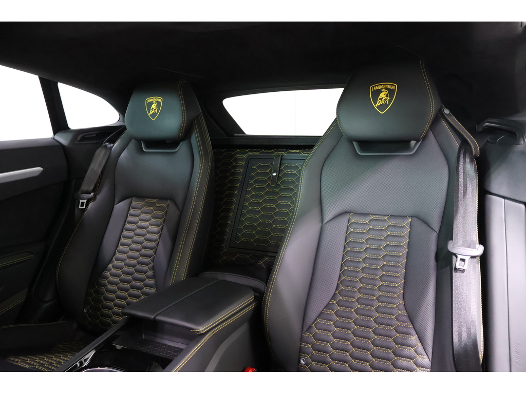 2020 Lamborghini Lamborghiniurus RARE 4-SEATER!   HIGHLY OPTIONED   CLEAN CARFAX, Toronto, Cash