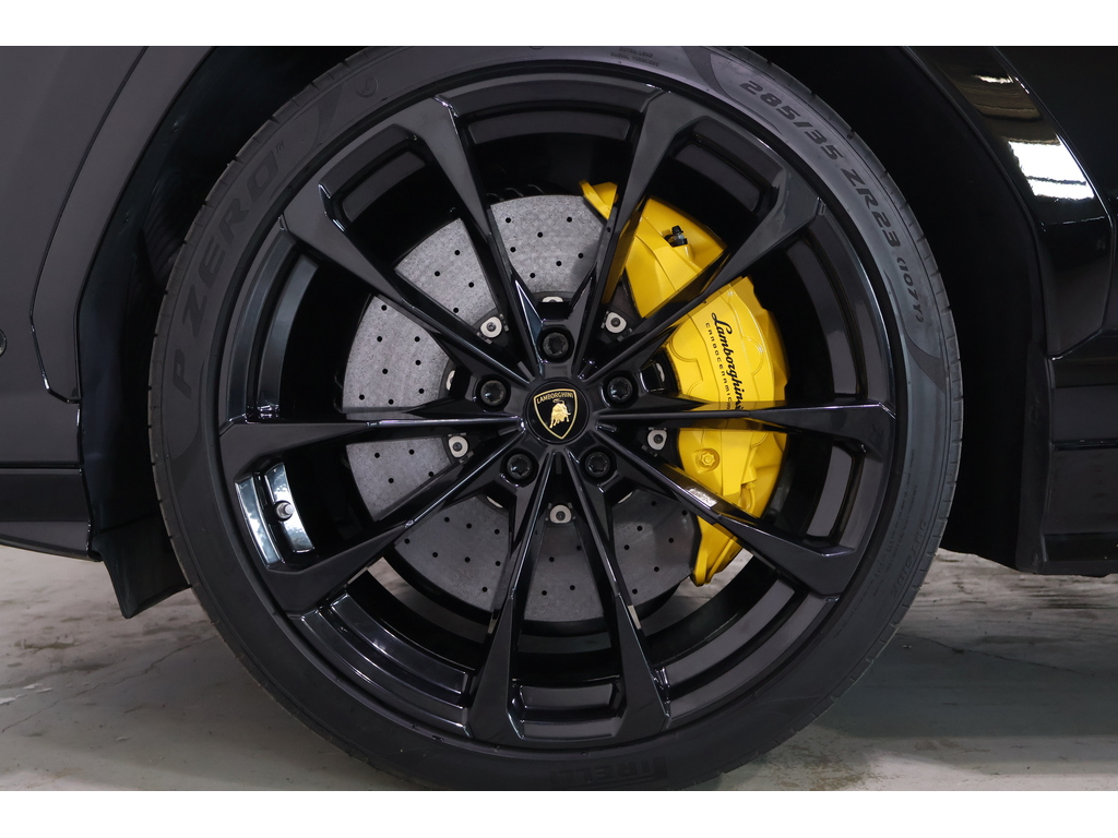 2020 Lamborghini Lamborghiniurus RARE 4-SEATER!   HIGHLY OPTIONED   CLEAN CARFAX, Toronto, Cash