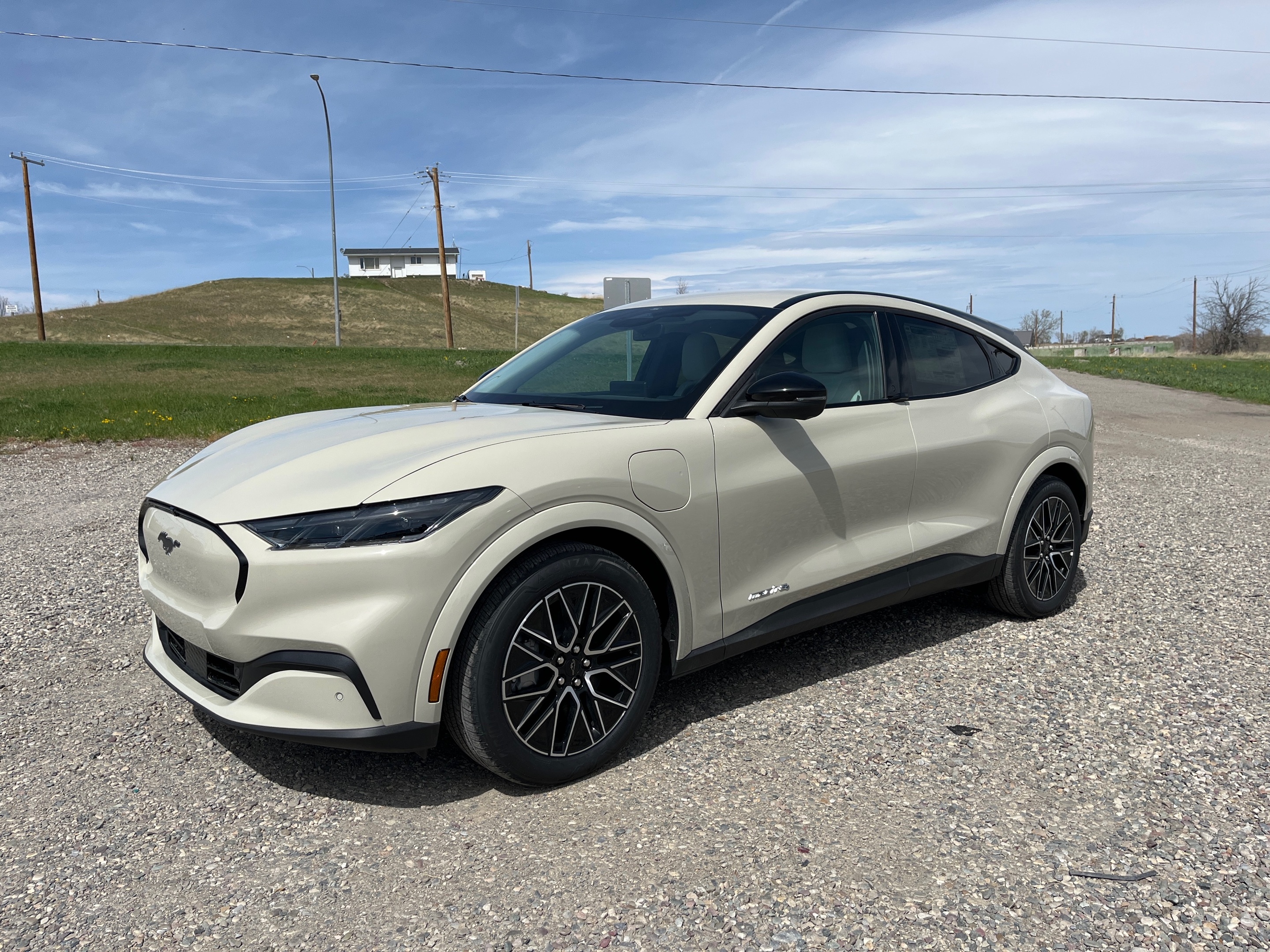 2025 Ford Mustang Mach-E Premium
