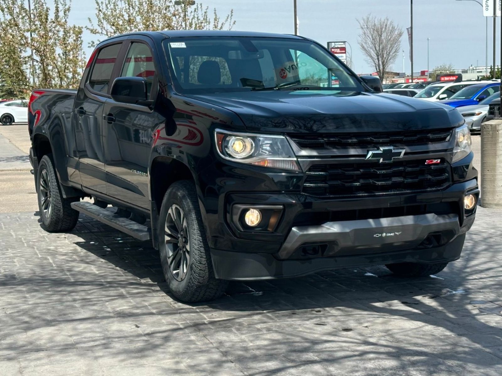 2021 Chevrolet Colorado Z71: No Accidents, Leather, 4WD!