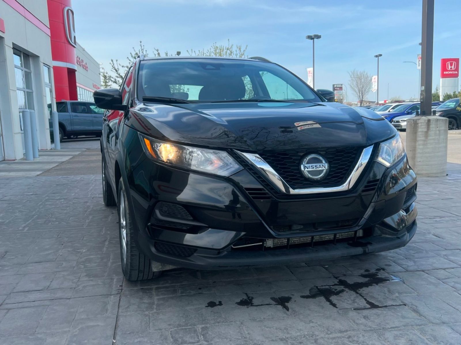 2023 Nissan Qashqai SV: Local SUV, AWD, Sunroof, No Accidents!