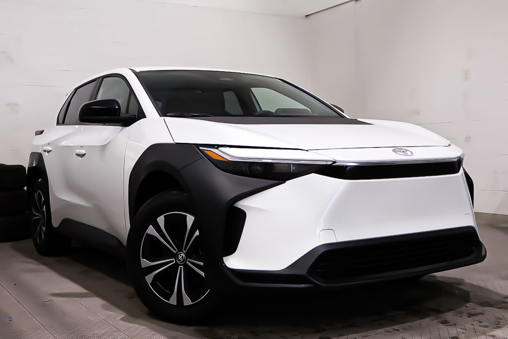 2024 Toyota bZ4X LE + ELECTRIQUE + CARPLAY