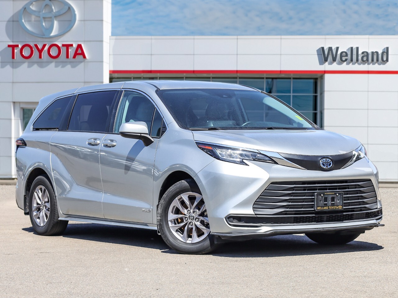 2021 Toyota Sienna LE 8-Passenger