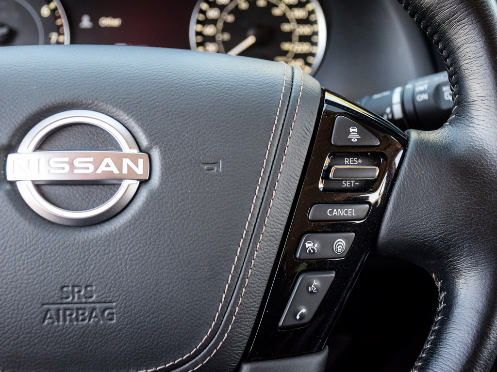 2021 Nissan Armada Platinum, Toronto, Cash