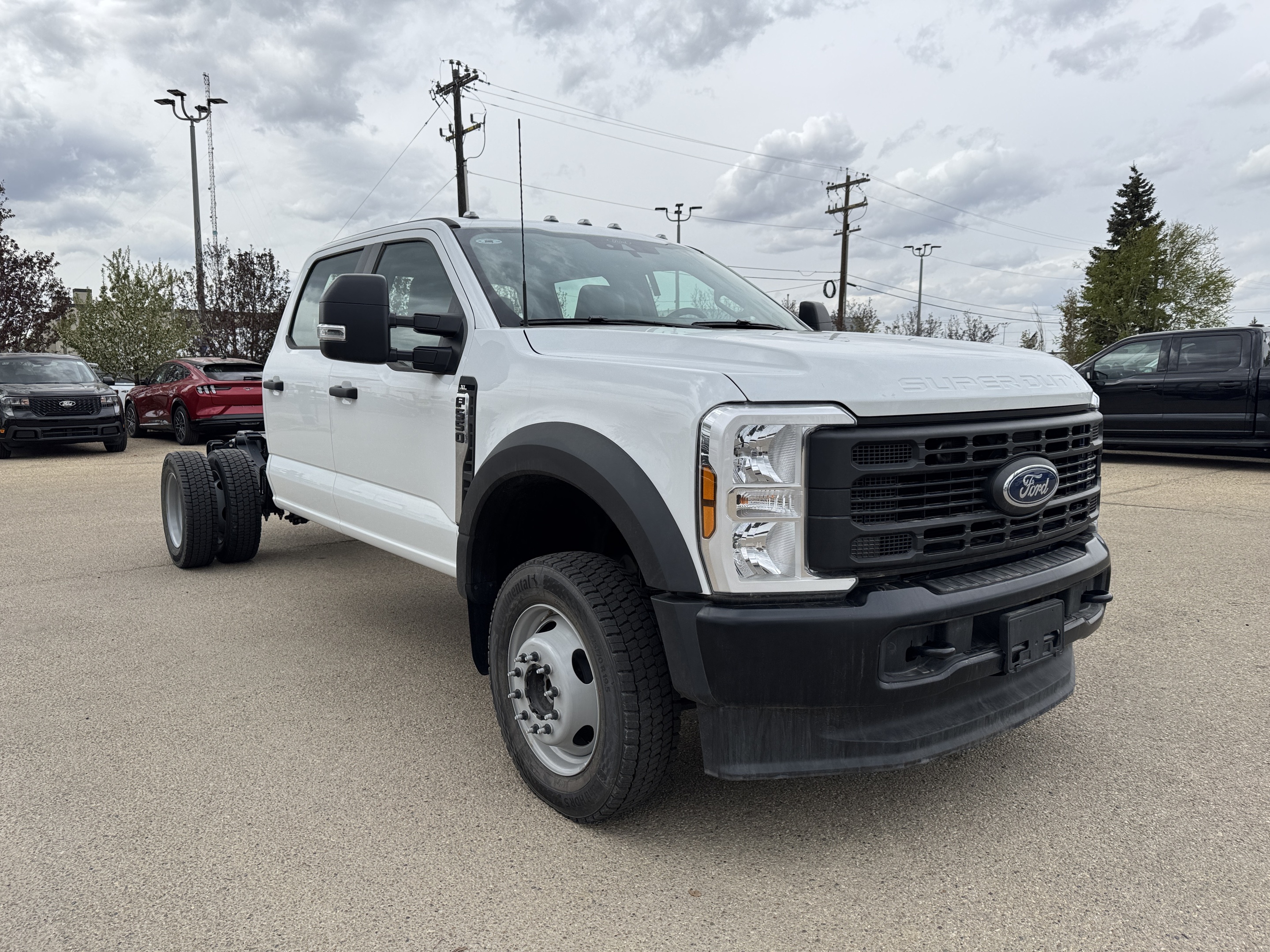 2024 Ford F-550 XL CHASSIS - 179" WB (60" CA) w/PAYLOAD PLUS PKG