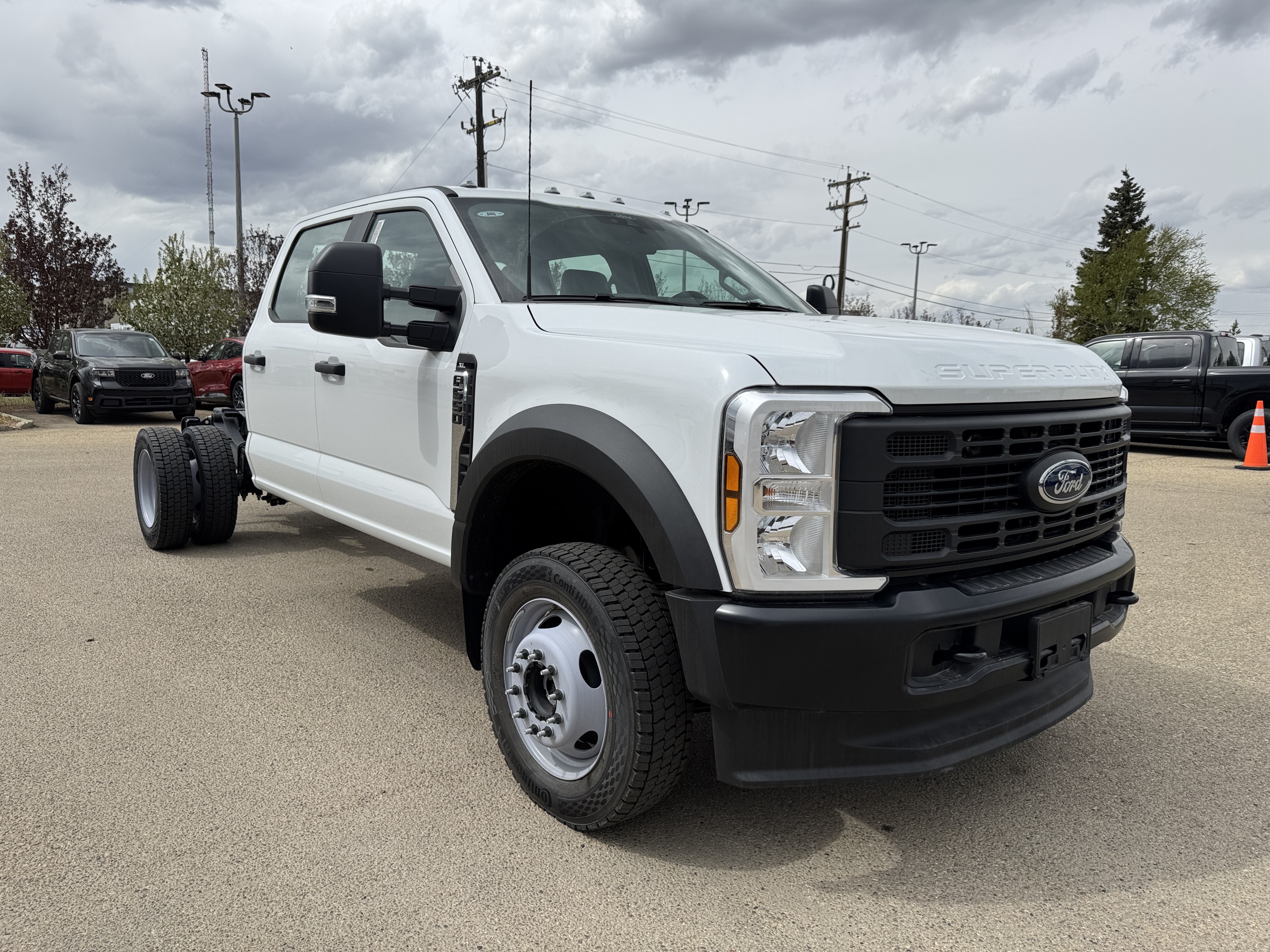 2024 Ford F-550 XL CHASSIS - 179" WB (60" CA) w/PAYLOAD PLUS PKG