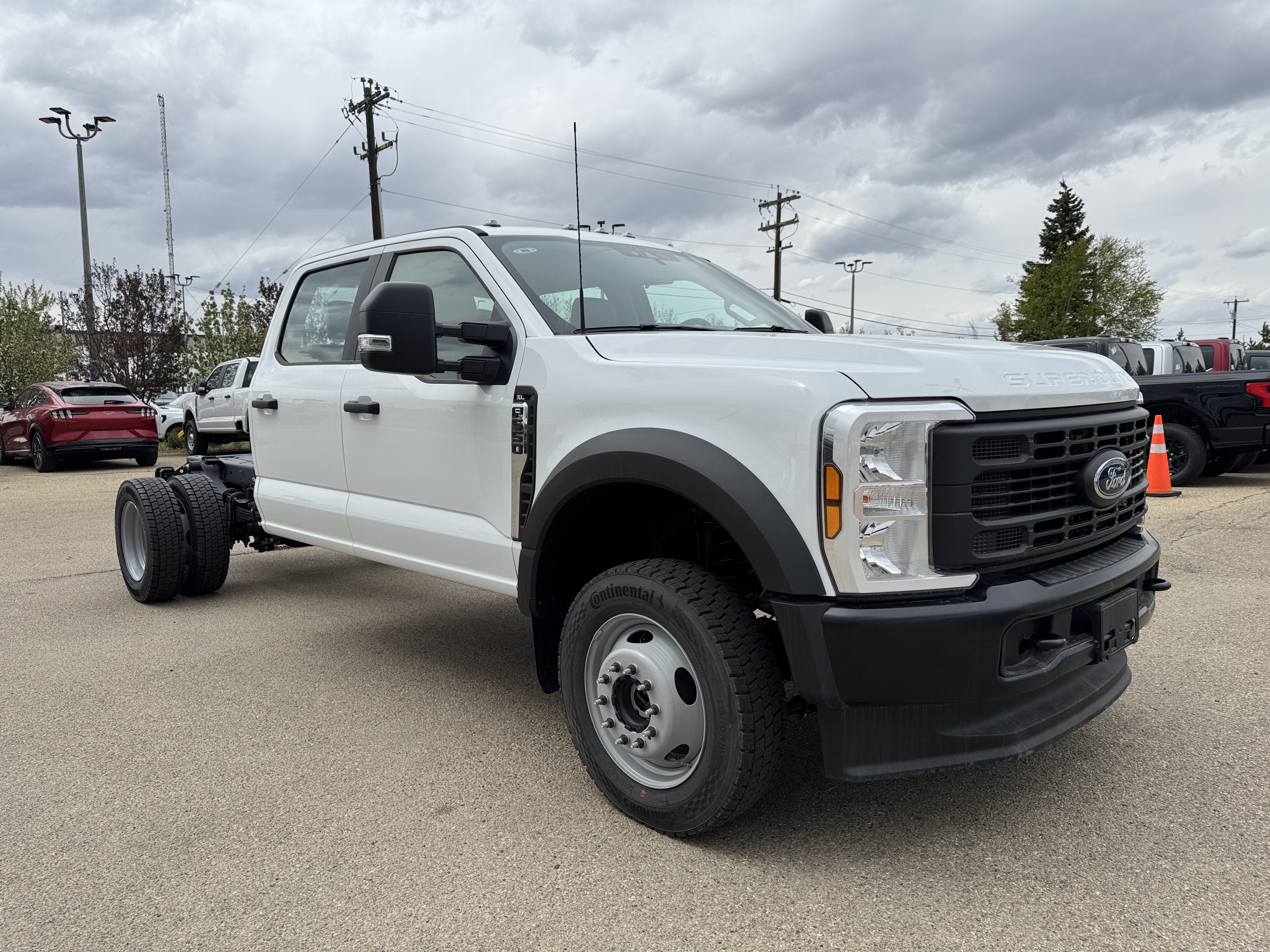 2024 Ford F-550 XL CHASSIS - 179" WB (60" CA) w/PAYLOAD PLUS PKG