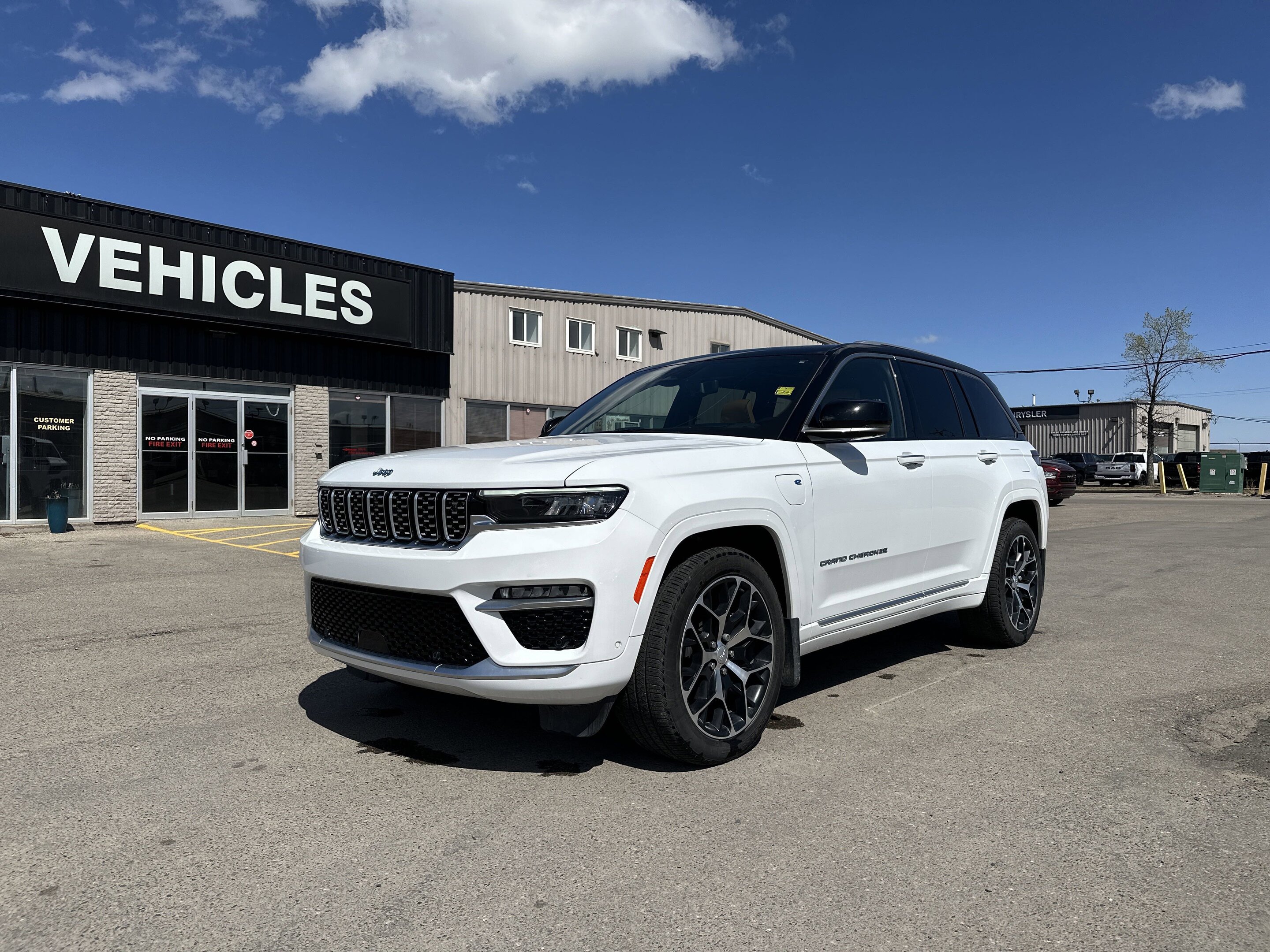2023 Jeep Grand Cherokee 4xe Summit | Demo Special
