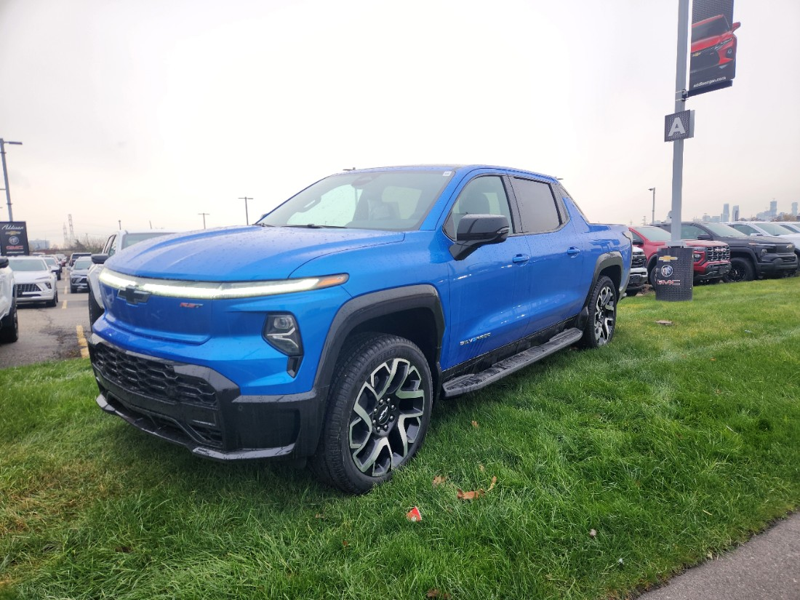 2025 Chevrolet Silverado EV Max Range RST  - Sunroof