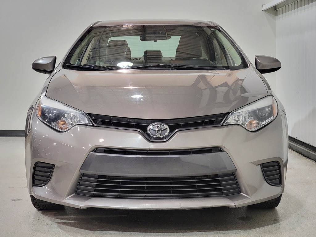 Toyota Corolla 2015