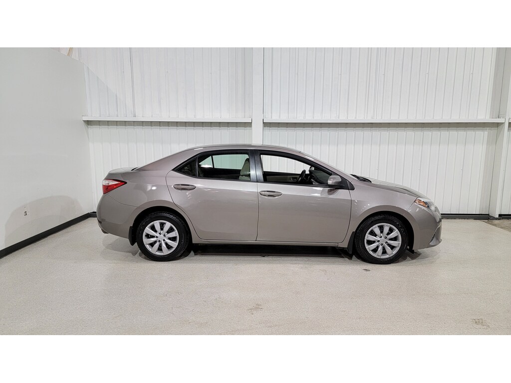 Toyota Corolla 2015