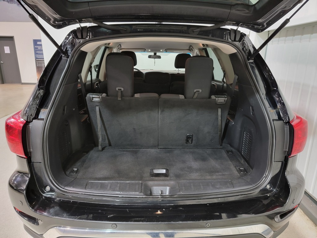 Nissan Pathfinder 2018