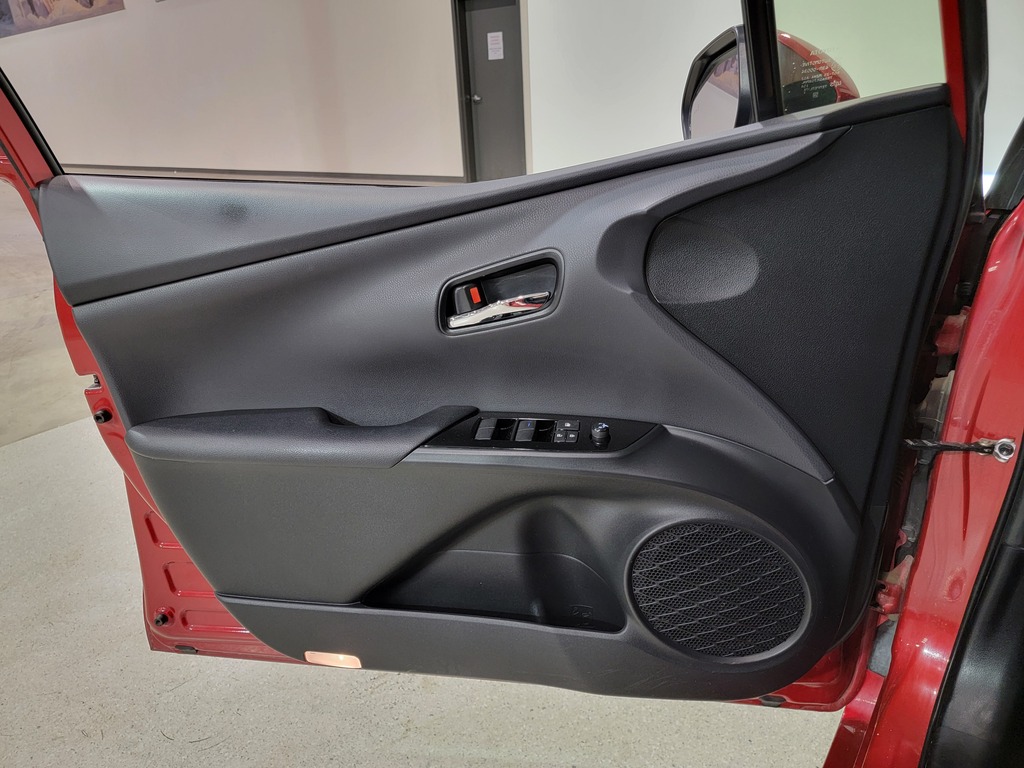 Toyota Prius Prime 2021