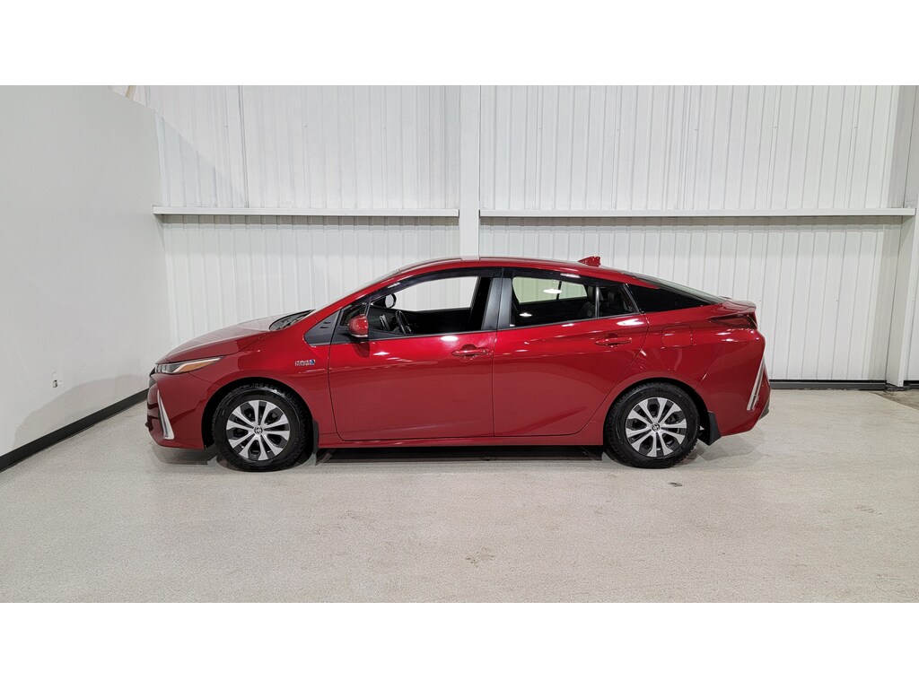 Toyota Prius Prime 2021
