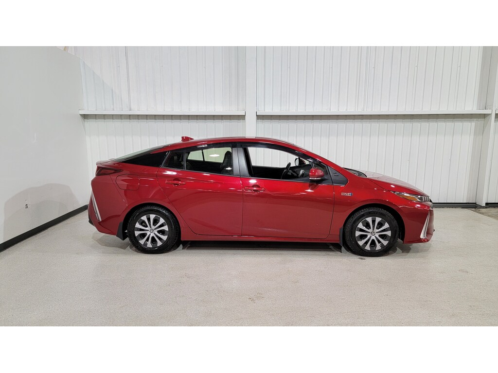 Toyota Prius Prime 2021