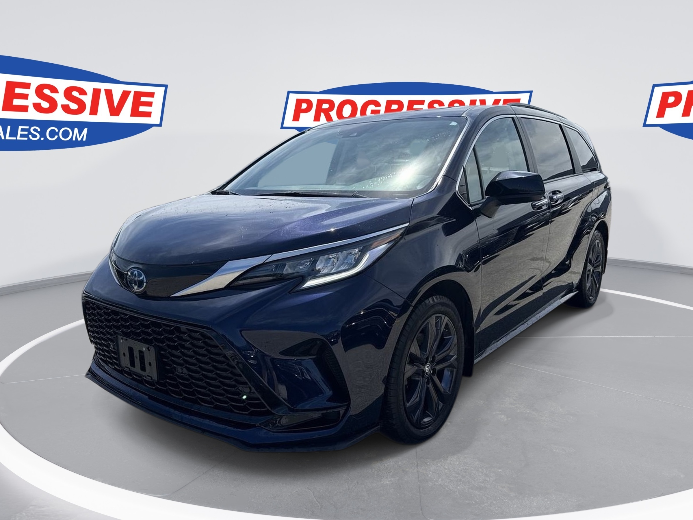 2022 Toyota Sienna XSE 7-Passenger