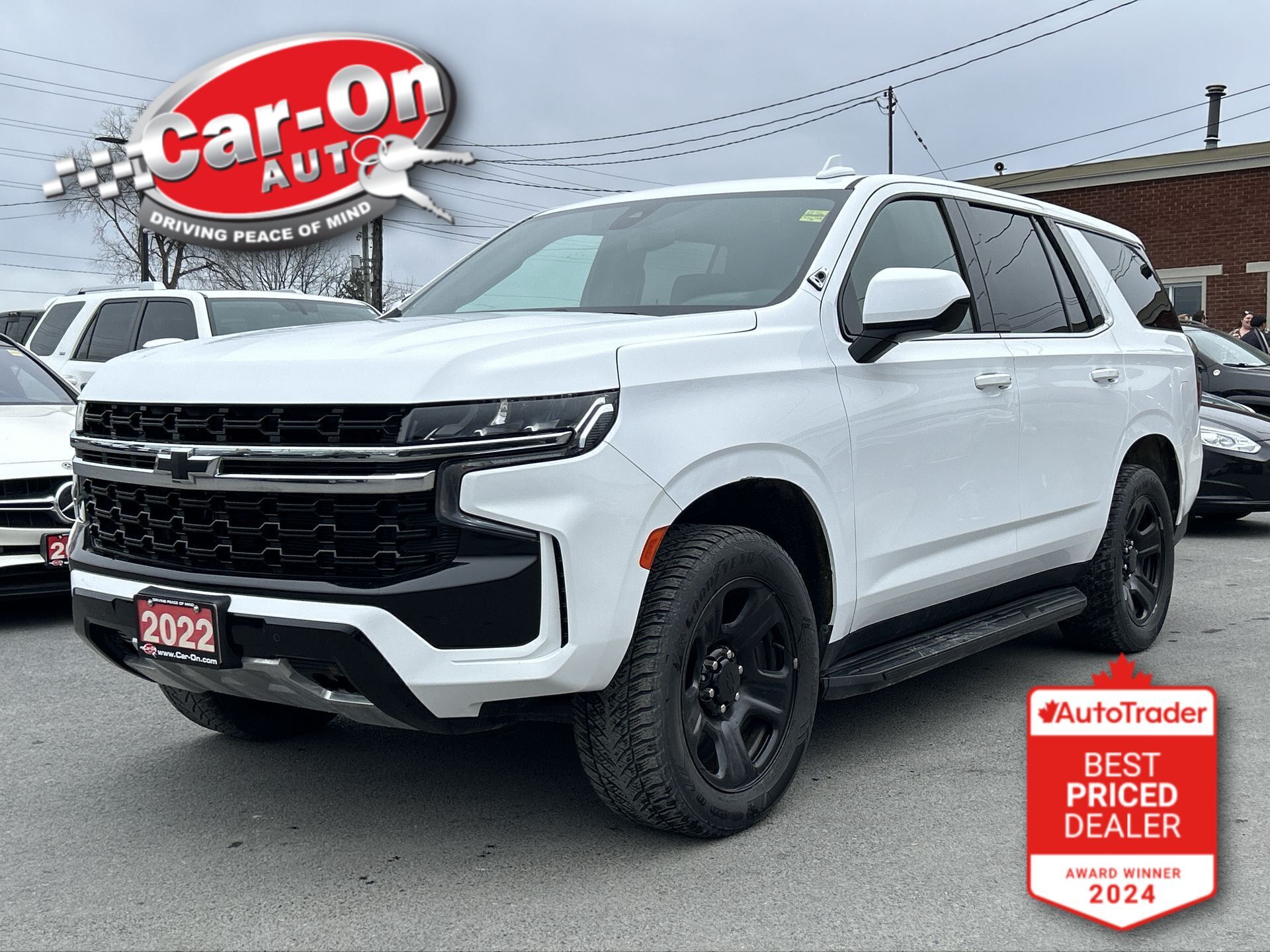 2022 Chevrolet Tahoe 4X4 5.3L V8| CARPLAY| REAR CAM| RUNNING BOARDS 