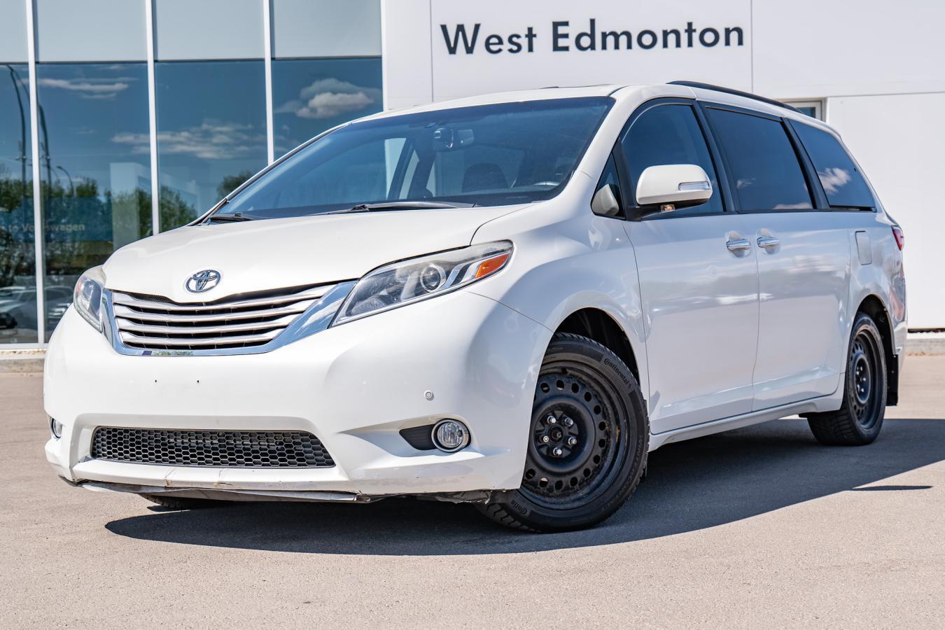 2015 Toyota Sienna XLE | AWD | SUNROOF | DVD