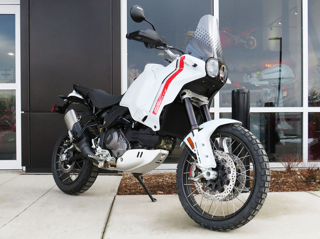 2023 Ducati DesertX Star White Silk 