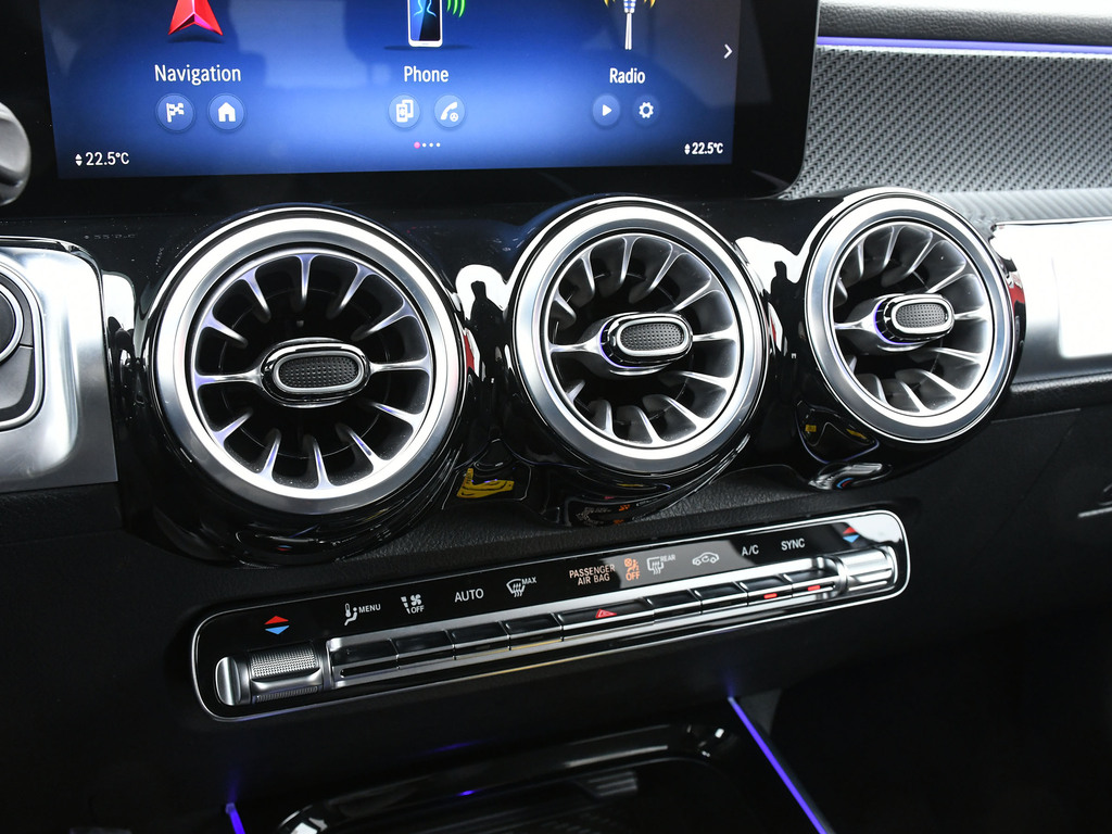2024 Mercedes-Benz GLB 250 4MATIC, Toronto, Cash
