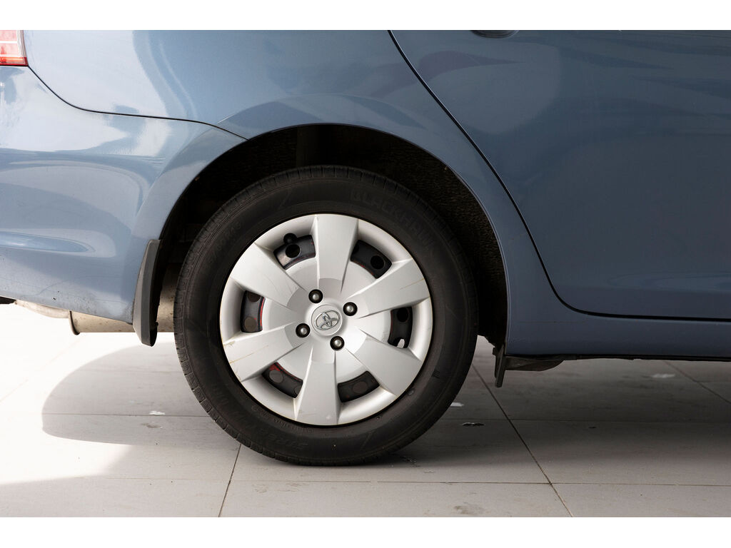 2012 Toyota Yaris , Vancouver, Cash
