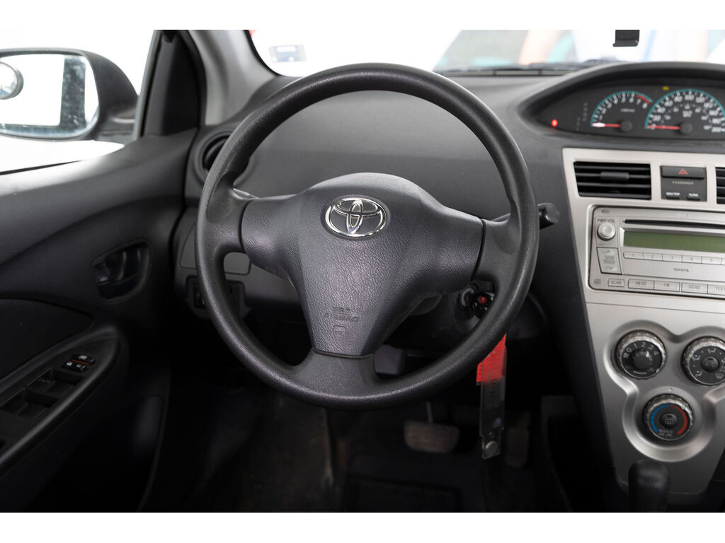 2012 Toyota Yaris , Vancouver, Cash