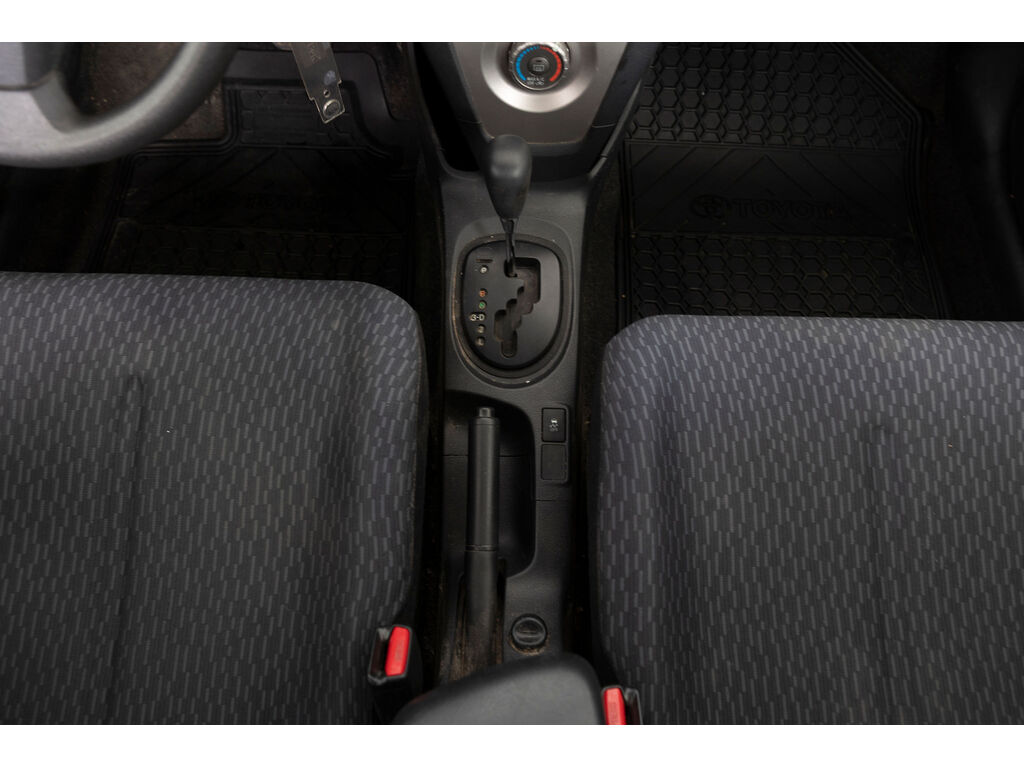 2012 Toyota Yaris , Vancouver, Cash