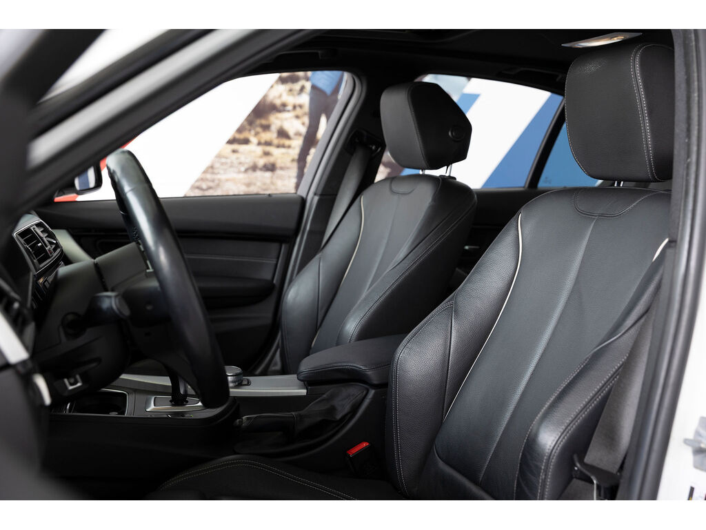 2018 BMW 330i xDrive, Vancouver, Cash