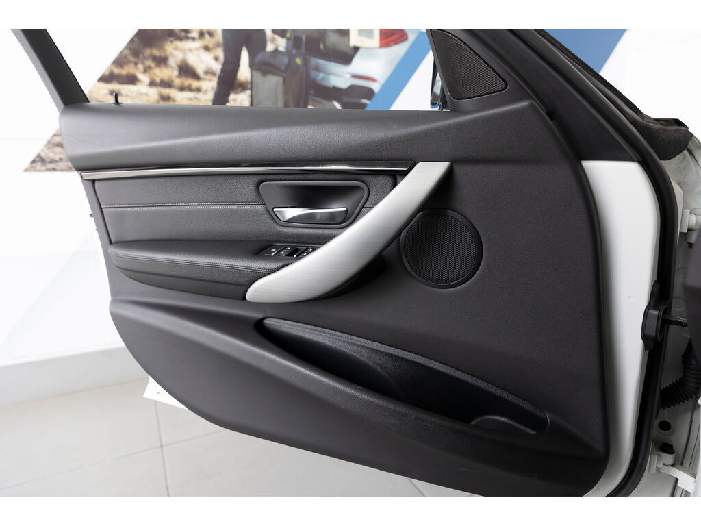 2018 BMW 330i xDrive, Vancouver, Cash