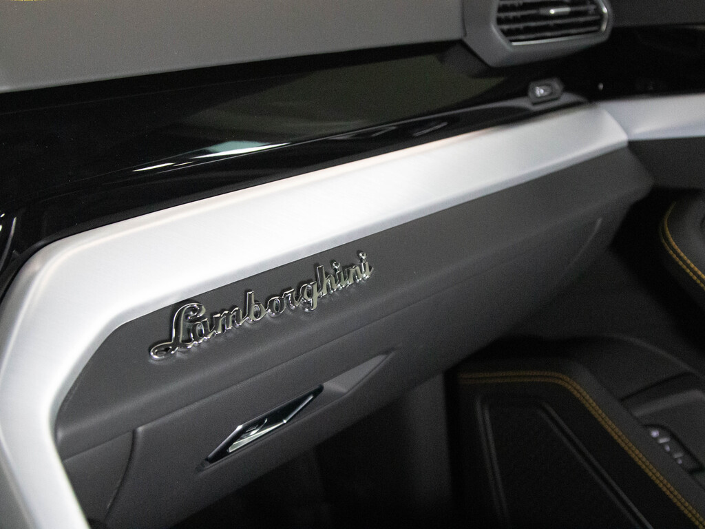 2021 Lamborghini Urus V8   641 HP   MASSAGE   HUD   22 IN WHEELS, Toronto, Cash