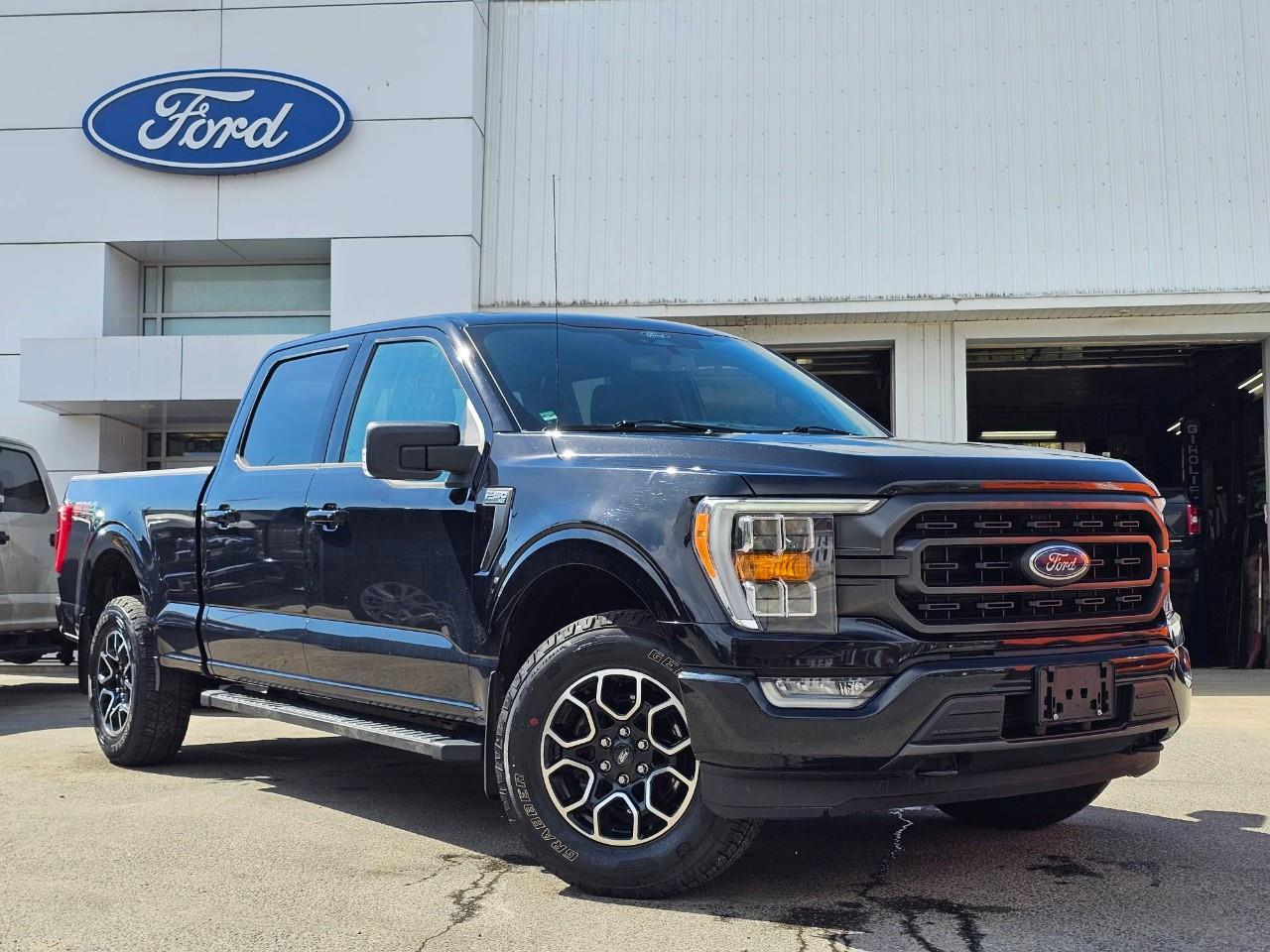 2021 Ford F-150 *6 CYL, Car play + Remote start*