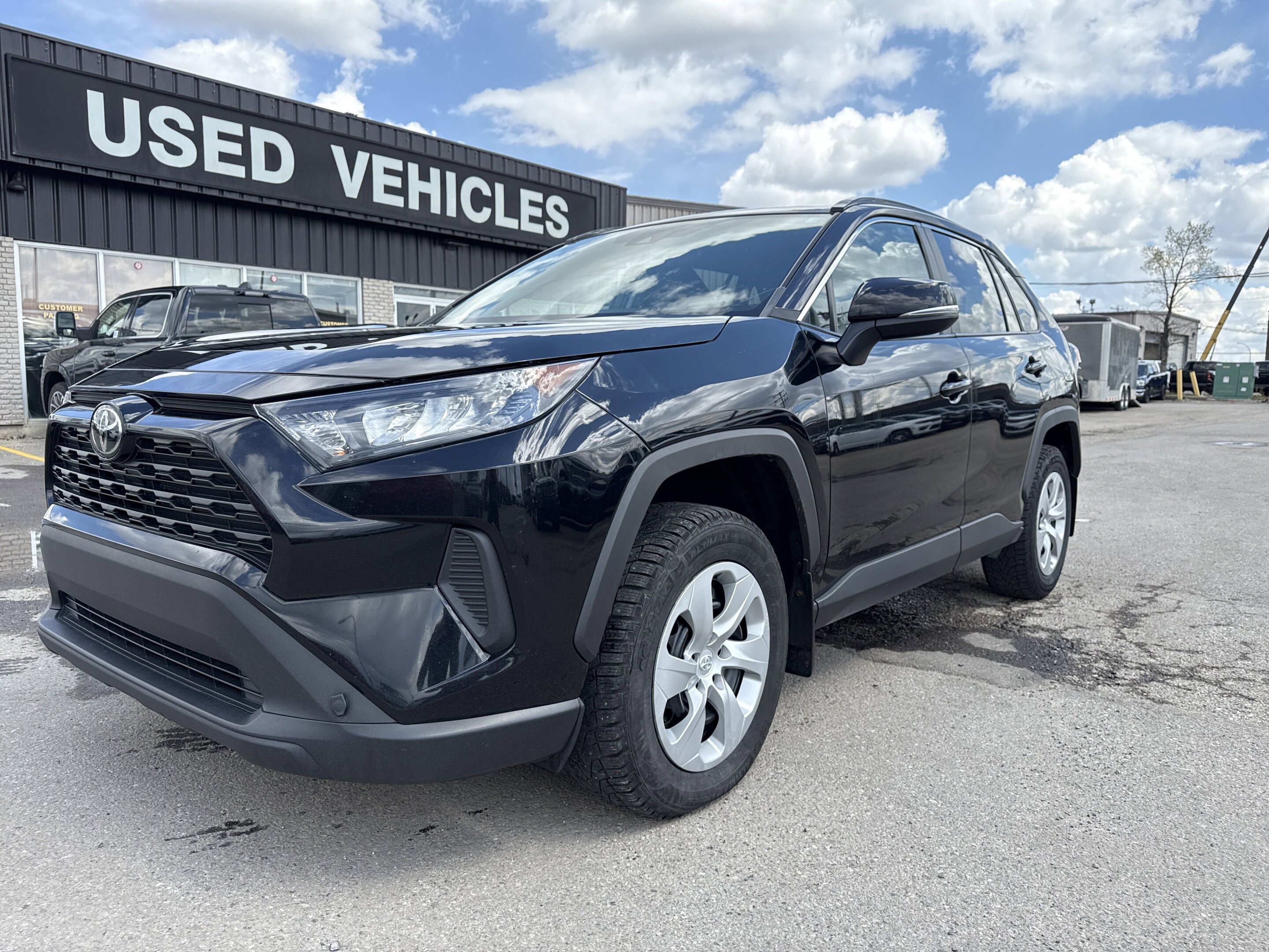2021 Toyota RAV4 LE