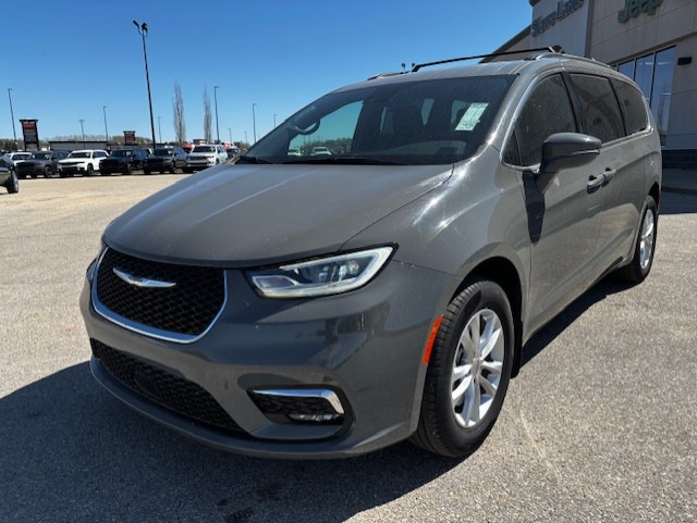 2022 Chrysler Pacifica TOURING AWD,NO ACCIDENTS,REMOTE START.