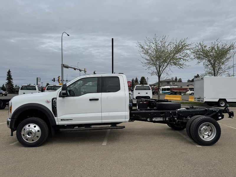 2025 Ford F-550 XLT