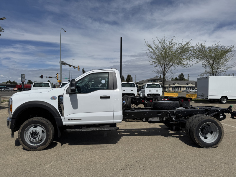 2025 Ford F-550 XLT