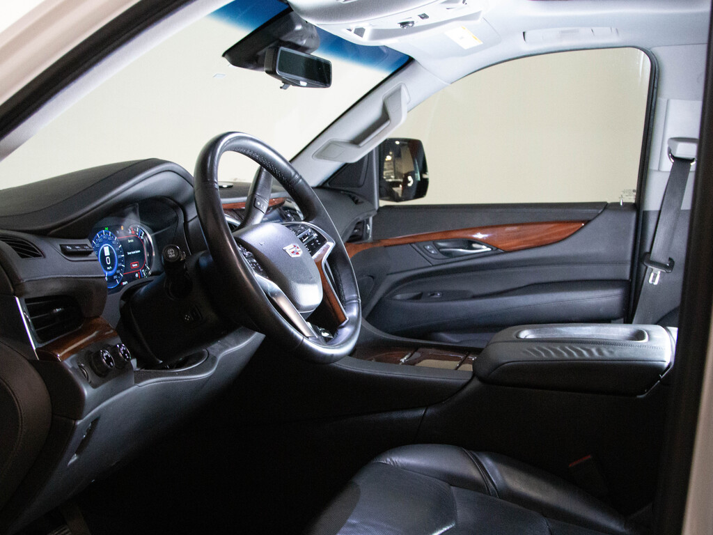 2018 Cadillac Escalade ESV Premium Luxury, Toronto, Cash