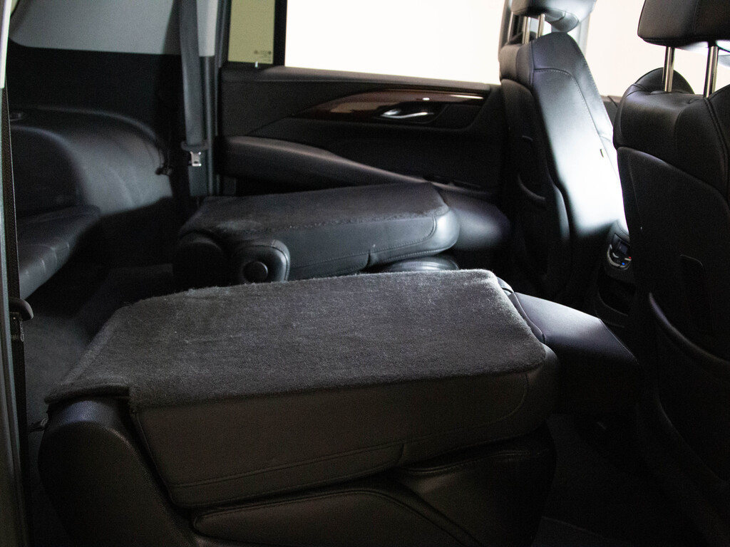 2018 Cadillac Escalade ESV Premium Luxury, Toronto, Cash