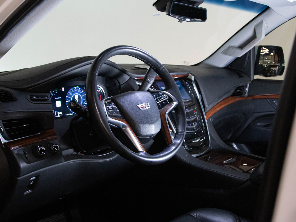 2018 Cadillac Escalade ESV Premium Luxury, Toronto, Cash