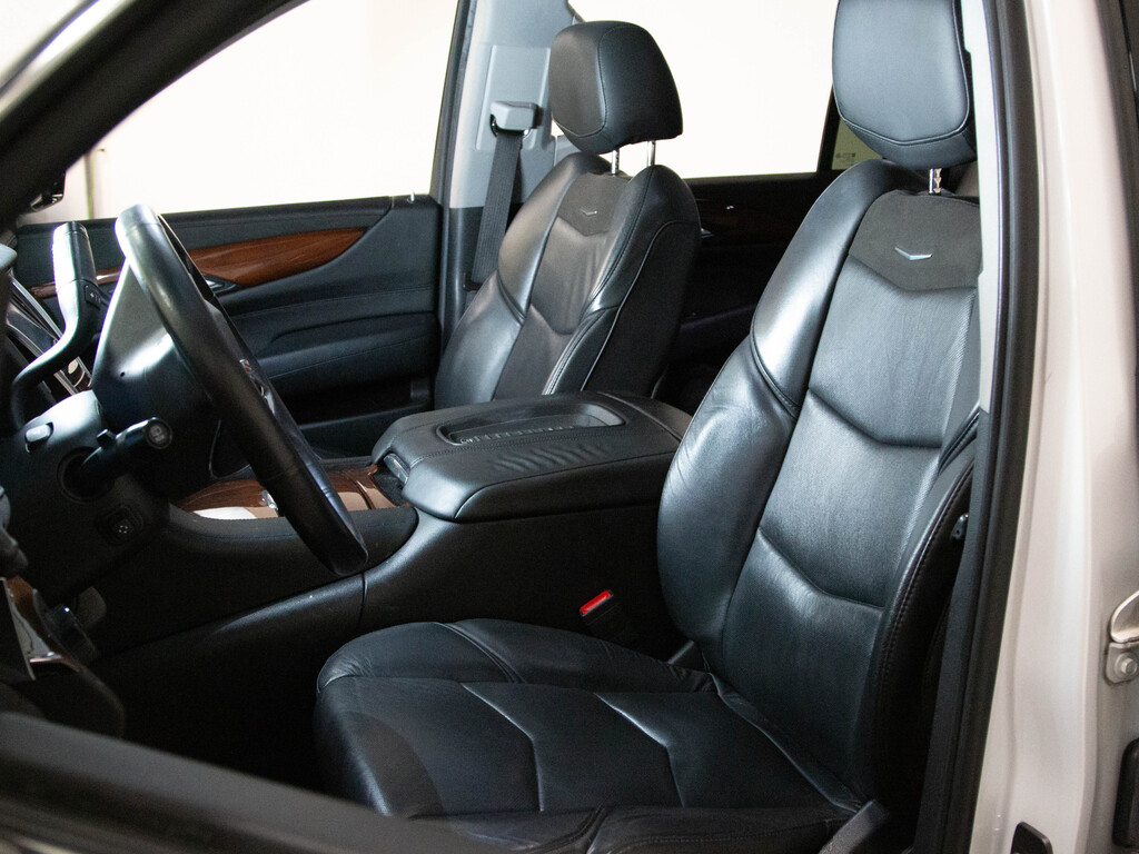 2018 Cadillac Escalade ESV Premium Luxury, Toronto, Cash