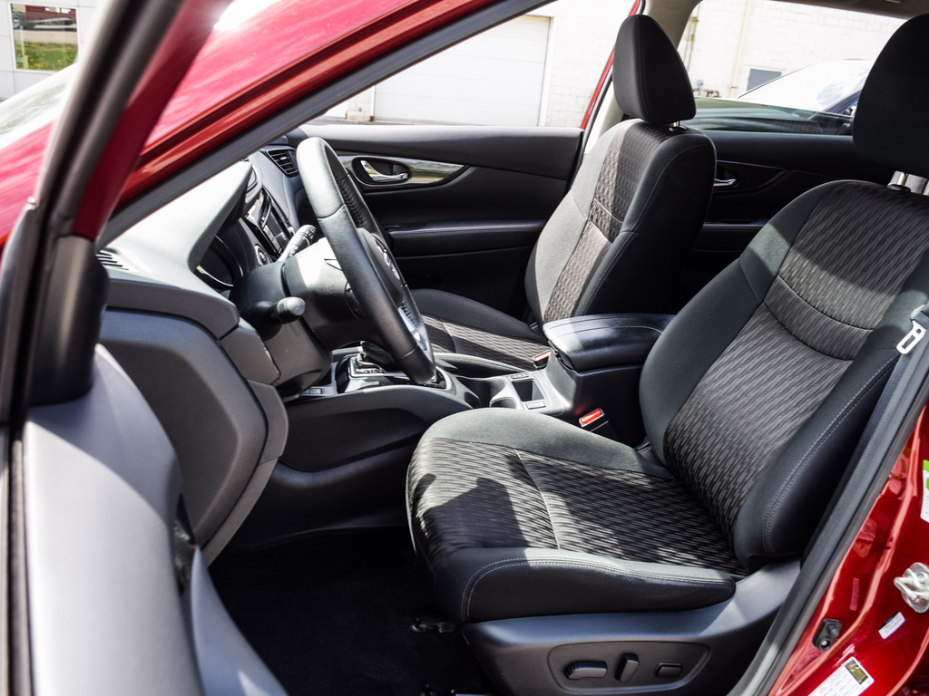 2020 Nissan Rogue SV, Toronto, Cash