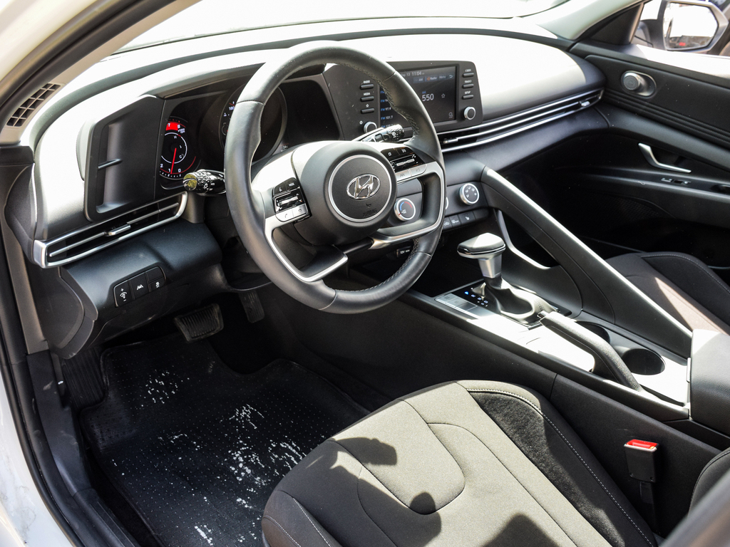 2023 Hyundai Elantra Preferred IVT, Toronto, Cash